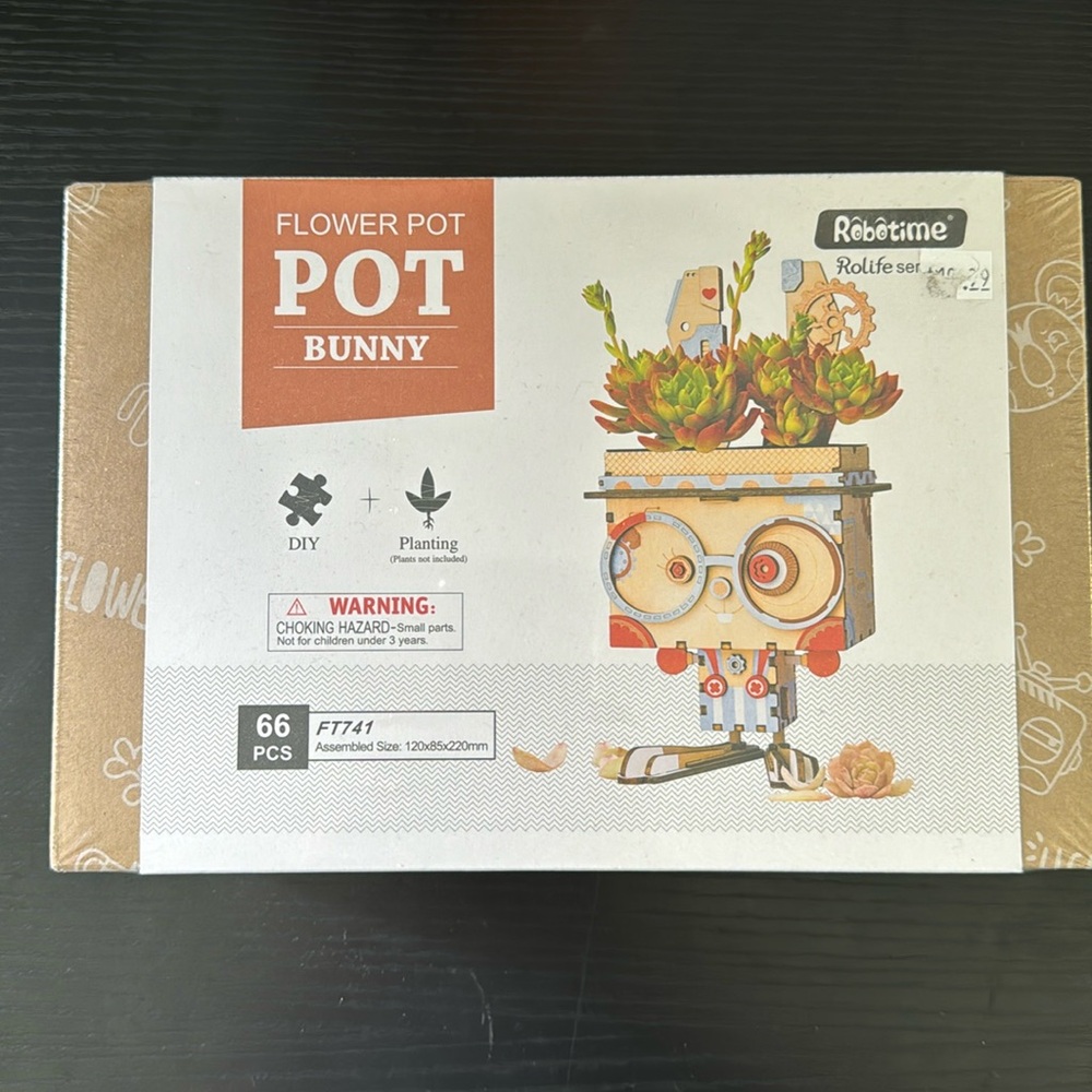 Flower Pot Bunny by Robotime